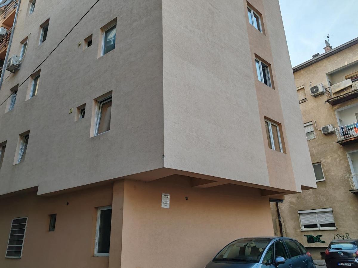 Central Modern Flat M&M Apartments Skopie Exterior foto